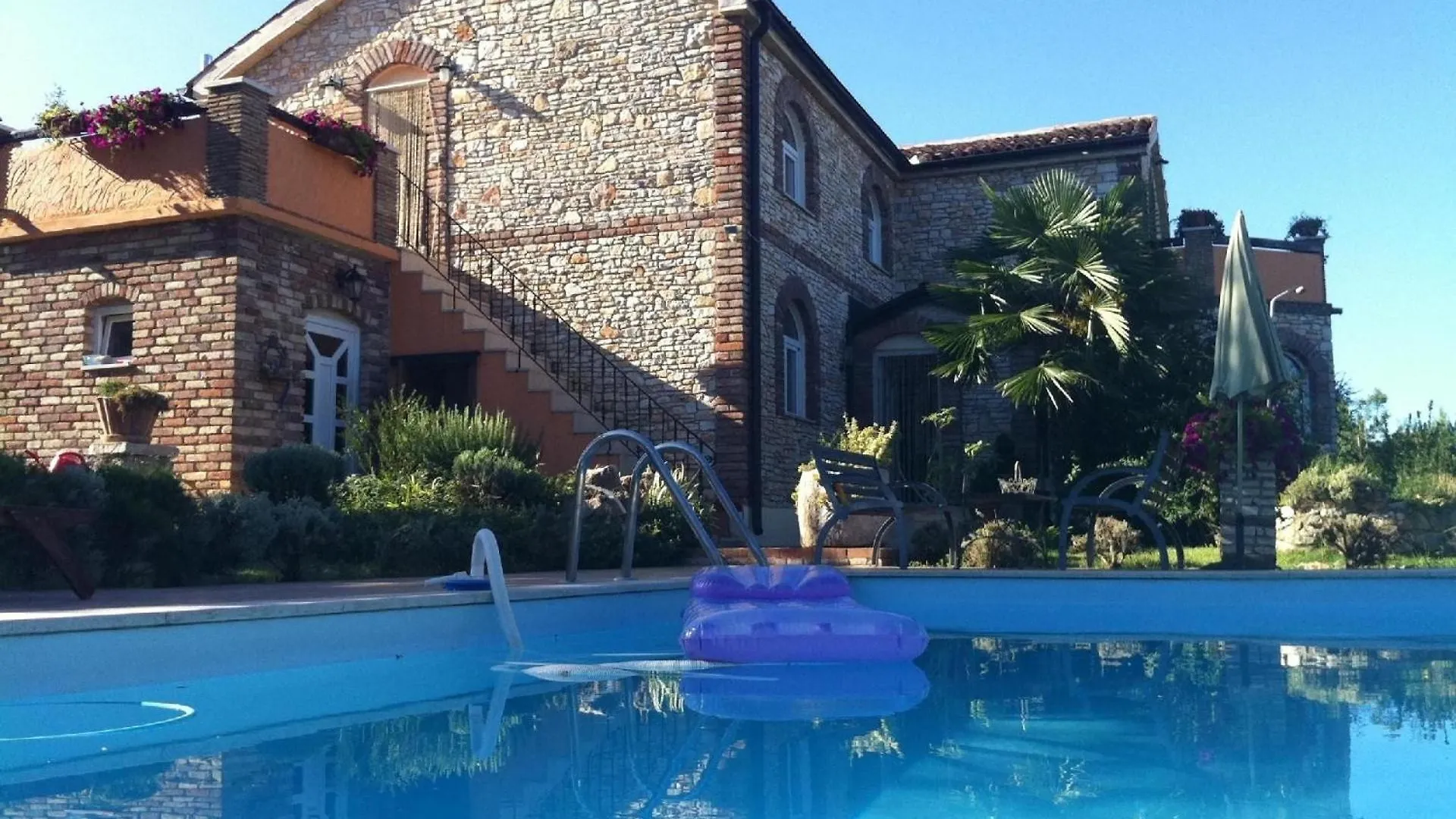 Ferienvilla Lucia Mit Pool Und Eigenem Tennisplatz Funtana